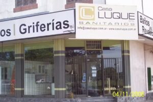 Casa Luque Sanitarios