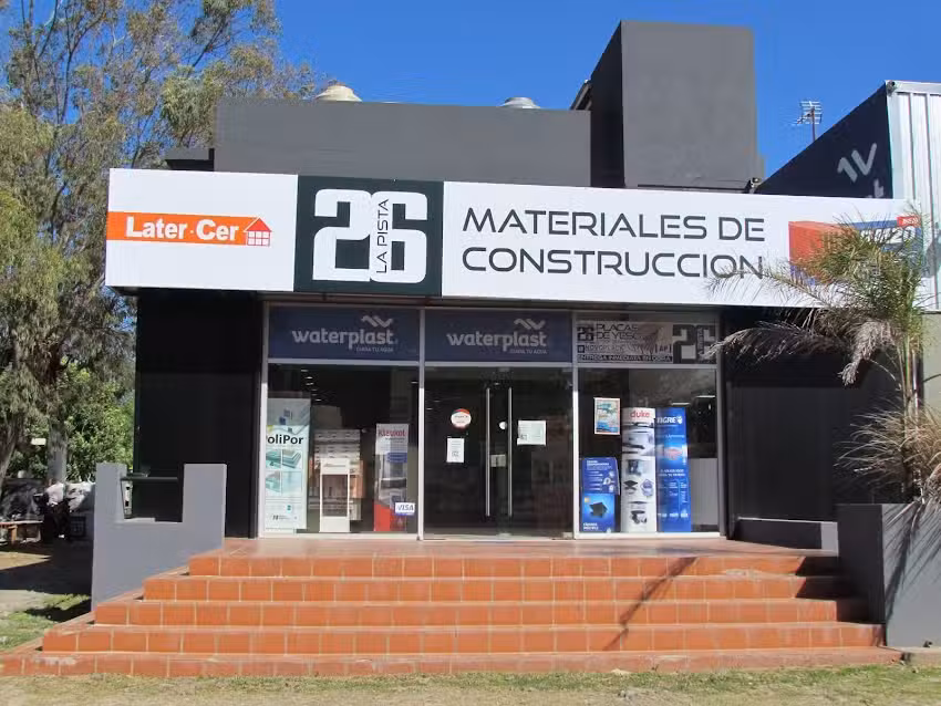 CORRAL&Oacute;N Y SANITARIO LA PISTA Y 26