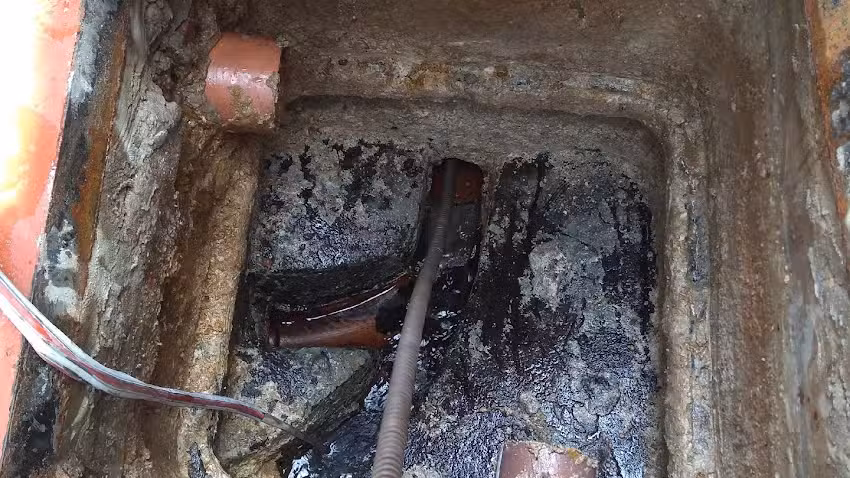 Destapaciones y todo tipo de plomeria!!( German )