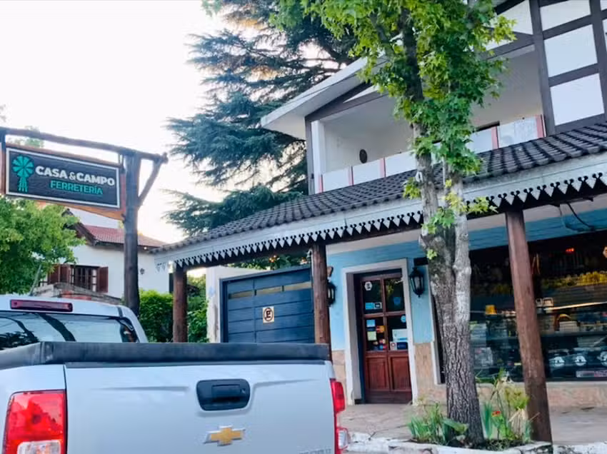 Ferreteria Casa Y Campo