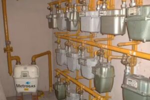 GASISTA MATRICULADO PLOMERO DESTAPACIONES CON MÁQUINA