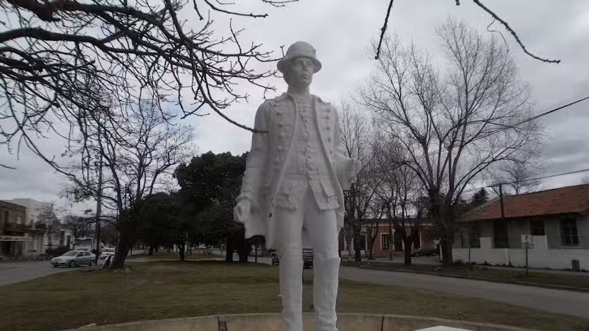 Monumento a Pedro Nicol&aacute;s Escribano