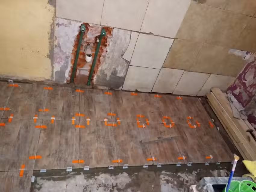 Plomer&iacute;a. Plomero