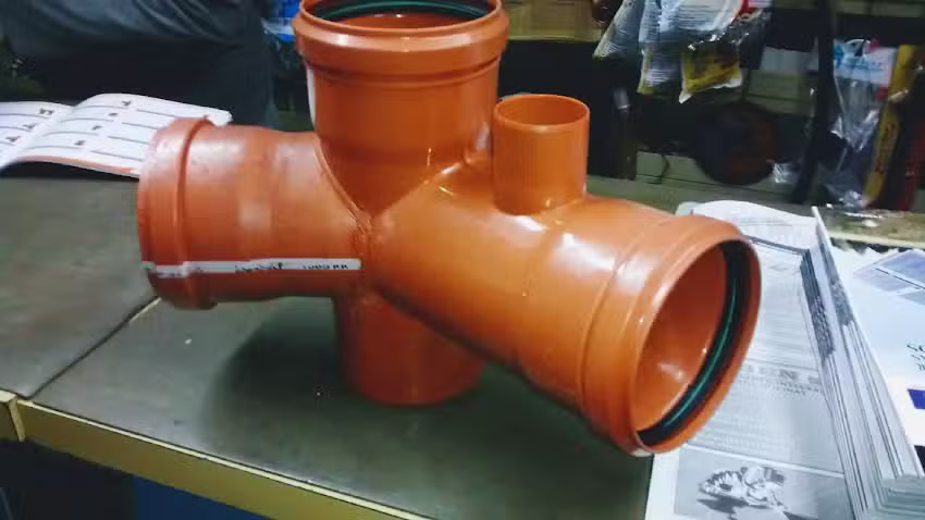 Plomero en el d&iacute;a