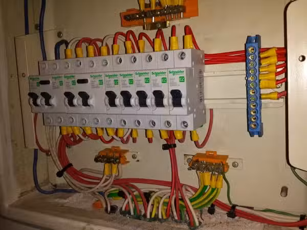 Plomero ,gasista matriculado, electricista, Durlock